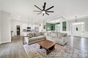 4653 Simpson Rd, Edgemoor, SC 29712 - Photo 5