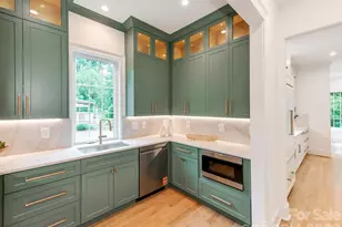 4627 Water Oak Rd, Charlotte, NC 28211 - Photo 15