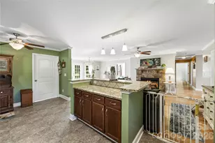 5250 Hickory Grove Rd, Mount Holly, NC 28120 - Photo 17