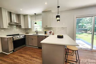 3528 Enfield Rd, Charlotte, NC 28205 - Photo 11