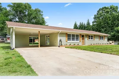2910 Floral Drive, Albemarle, NC 28001 - Photo 1