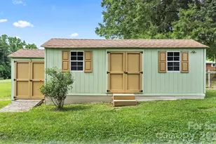 2910 Floral Dr, Albemarle, NC 28001 - Photo 25