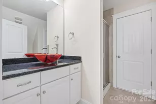 717 E 8th St, Charlotte, NC 28202 - Photo 33
