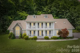 302 Davy Crockett Dr, Maggie Valley, NC 28751 - Photo 3