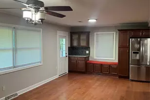 7328 Everett Dr, Charlotte, NC 28214 - Photo 3