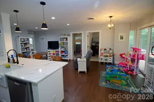 36 Clarendon Rd, Asheville, NC 28806 - Photo 29