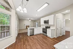 4619 Kirkgard Trail, Charlotte, NC 28269 - Photo 3
