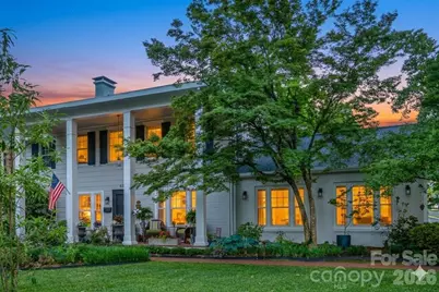 832 4th Avenue W, Hendersonville, NC 28739 - Photo 3