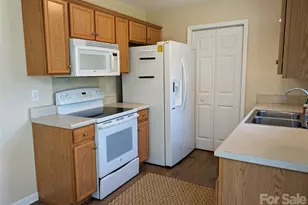 1211 Camellia Ct, Rock Hill, SC 29732 - Photo 9