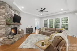 18041 Culross Ln, Charlotte, NC 28278 - Photo 5