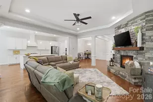 18041 Culross Ln, Charlotte, NC 28278 - Photo 11
