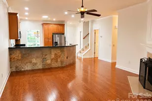 47 Victoria Park Dr, Hendersonville, NC 28792 - Photo 5