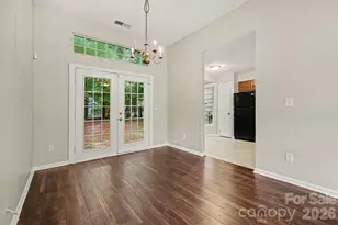 7925 Turquoise Dr, Charlotte, NC 28215 - Photo 9