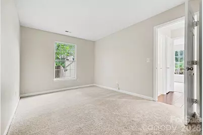 7925 Turquoise Drive, Charlotte, NC 28215 - Photo 15