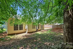 7925 Turquoise Dr, Charlotte, NC 28215 - Photo 27