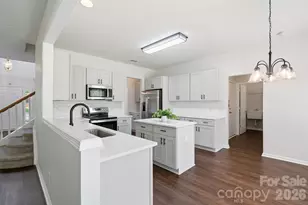 7633 Rathburn Ln, Charlotte, NC 28277 - Photo 17