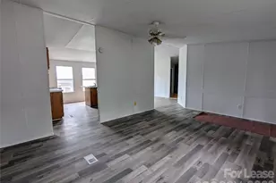 7329 Twillingate Dr, Charlotte, NC 28215 - Photo 11