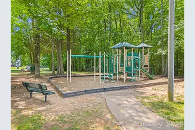 8244 Carob Tree Lane, Charlotte, NC 28215 - Photo 25