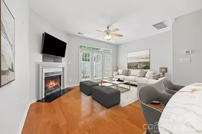 8244 Carob Tree Lane, Charlotte, NC 28215 - Photo 9
