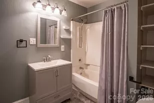 638 W Main Ext, Lincolnton, NC 28092 - Photo 13