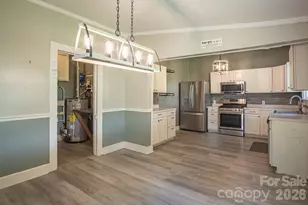 638 W Main Ext, Lincolnton, NC 28092 - Photo 9