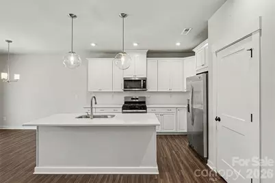 9521 Munsing Drive, Charlotte, NC 28269 - Photo 9