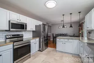 2479 Old Pond Dr, Lincolnton, NC 28092 - Photo 9