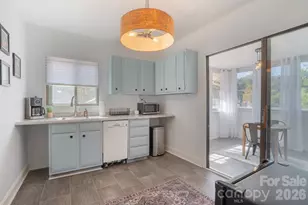 10 Washington Ave, Asheville, NC 28804 - Photo 23