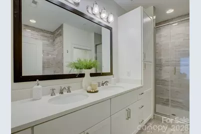 335 E Tremont Avenue, Charlotte, NC 28203 - Photo 23