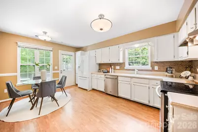 11833 Post Ridge Court, Charlotte, NC 28226 - Photo 9