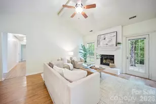 11833 Post Ridge Ct, Charlotte, NC 28226 - Photo 13