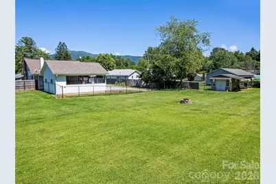 40 Avery Street, Waynesville, NC 28786 - Photo 13