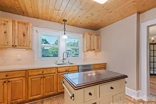 40 Avery St, Waynesville, NC 28786 - Photo 23