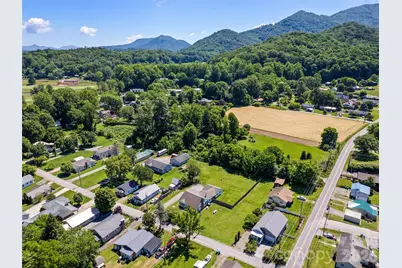 40 Avery Street, Waynesville, NC 28786 - Photo 9