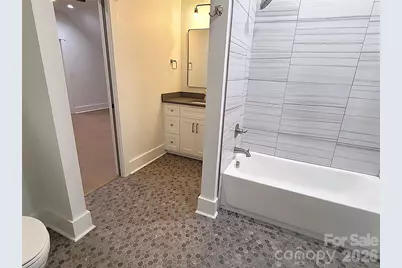 405 19th Avenue Circle NW, Hickory, NC 28601 - Photo 35