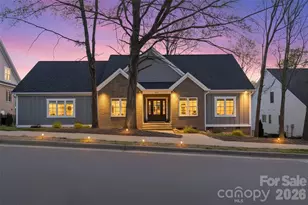 405 19th Ave Cir NW, Hickory, NC 28601 - Photo 1