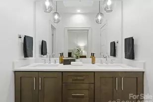 129 S Gardner Ave, Charlotte, NC 28208 - Photo 25