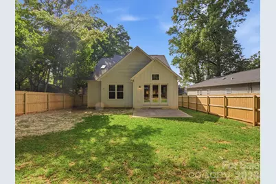 129 S Gardner Avenue, Charlotte, NC 28208 - Photo 43