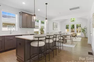 129 S Gardner Ave, Charlotte, NC 28208 - Photo 9