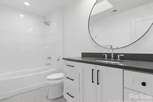 129 S Gardner Ave, Charlotte, NC 28208 - Photo 39
