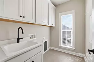 311 Emerson Ave, Charlotte, NC 28204 - Photo 29