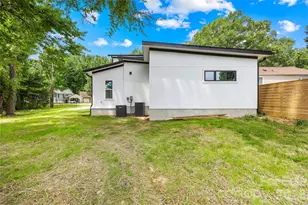 5113 Banfshire Rd, Charlotte, NC 28215 - Photo 7