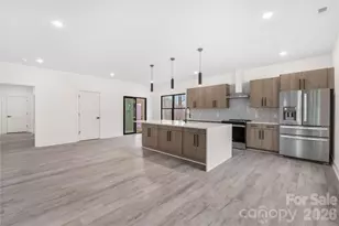 5113 Banfshire Rd, Charlotte, NC 28215 - Photo 9