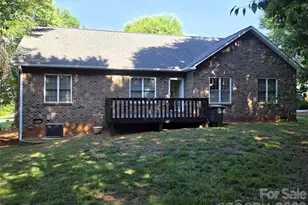 1700 Sassafras Ln, Newton, NC 28658 - Photo 19