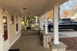 722 Live Oak St, Shelby, NC 28150 - Photo 3