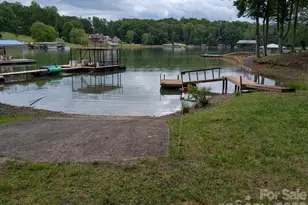 197 Dogwood Dr, Hayesville, NC 28904 - Photo 3