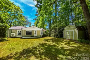 2603 Kim Miller Rd, Lake Toxaway, NC 28747 - Photo 3