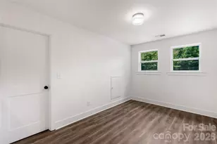 209 E Dixon St, Lincolnton, NC 28092 - Photo 19