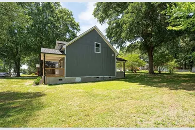 209 East Dixon Street, Lincolnton, NC 28092 - Photo 25