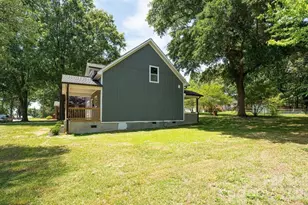 209 E Dixon St, Lincolnton, NC 28092 - Photo 25